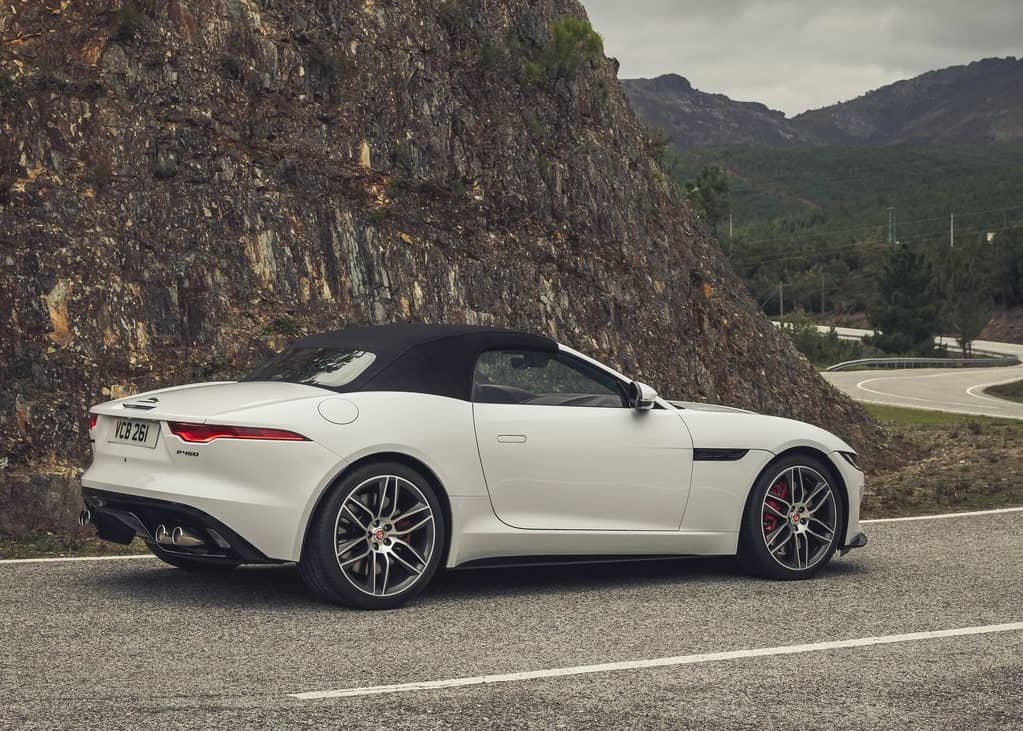 Yaguar f Type 2022