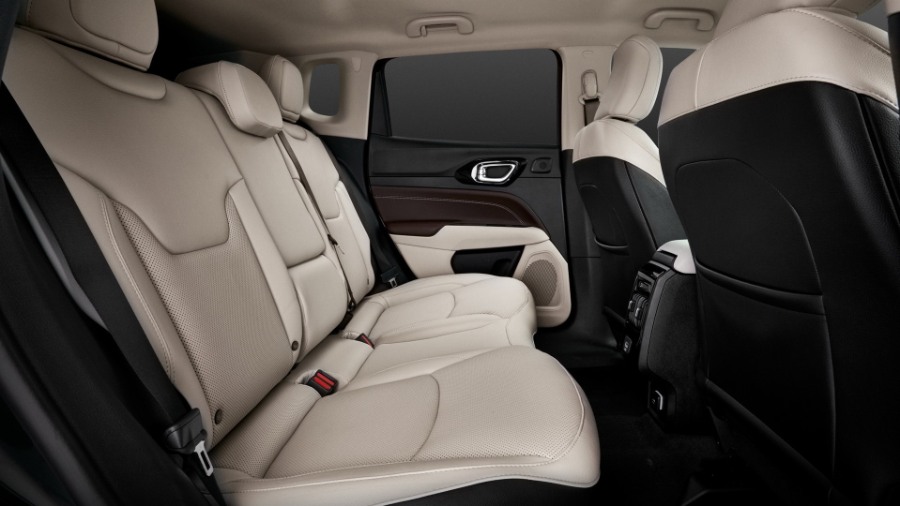 1321 Photo Exterior Jeep Compass 80th Anniversary Edition 2021 in UAE