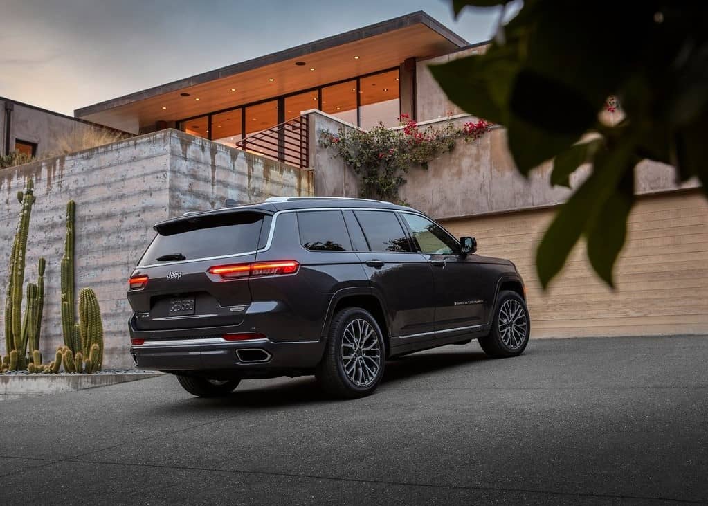 15800 Photo Exterior Jeep Grand Cherokee Limited 2022 in Saudi Arabia