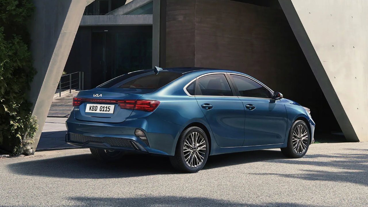35154 Photo Exterior Kia Cerato LX 2023 in Saudi Arabia