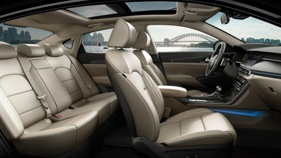 4890 Photo Exterior Kia Cadenza EX GAX6 2021 in Saudi Arabia