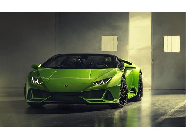 12910 Photo Exterior Lamborghini Huracan Evo spyder 2022 in Saudi Arabia