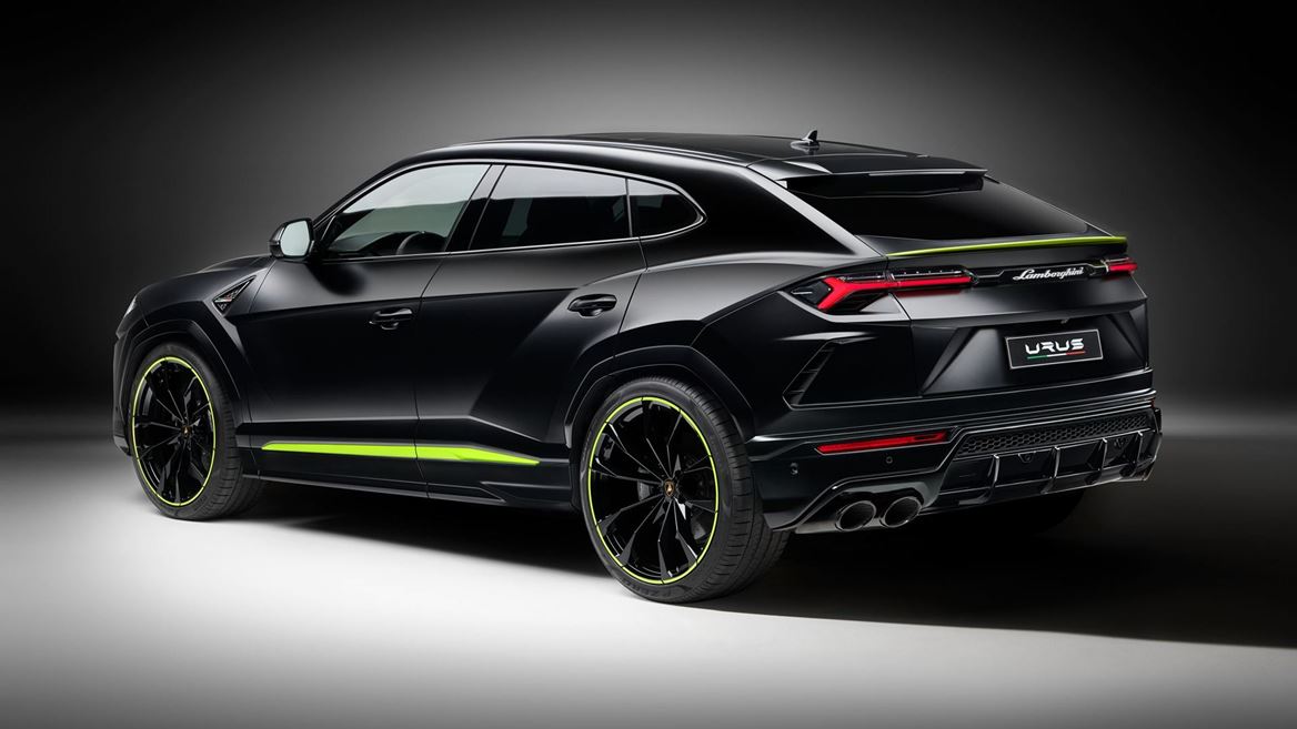 12932 Photo Exterior Lamborghini Urus Graphite Capsule 2022 in Saudi Arabia