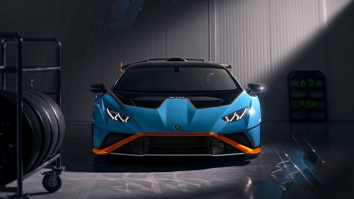 12901 Photo Exterior Lamborghini Huracan STO 2022 in Saudi Arabia