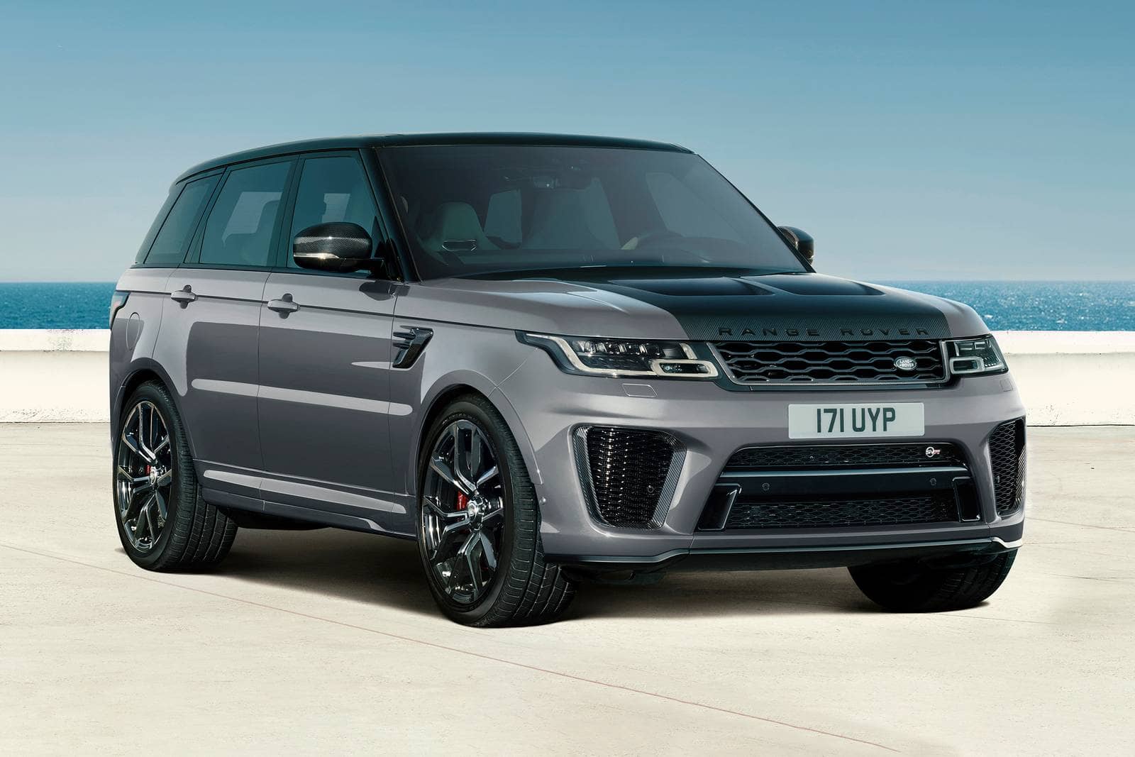 16544 Photo Exterior Land Rover Range Rover Sport SVR Carbon Edition 2022 in Saudi Arabia