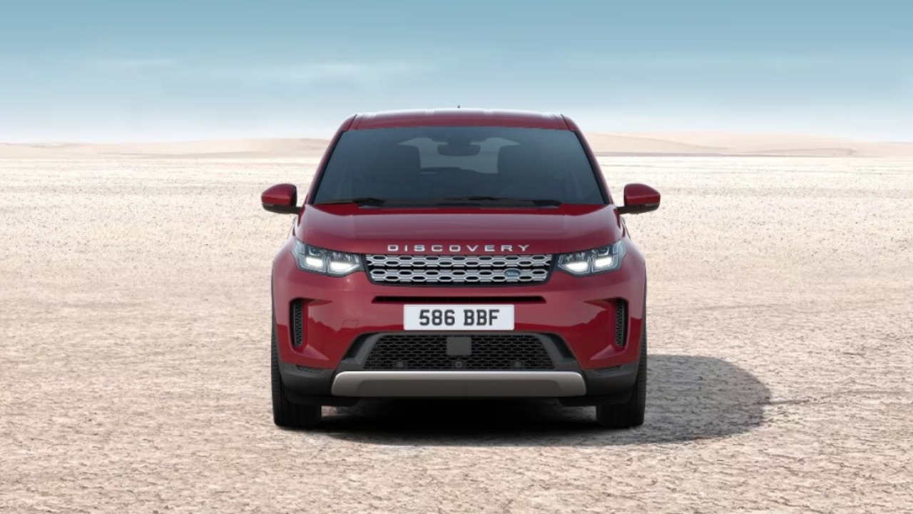 30479 Photo Exterior Land Rover Discovery Sport Standard 2023 in Saudi Arabia