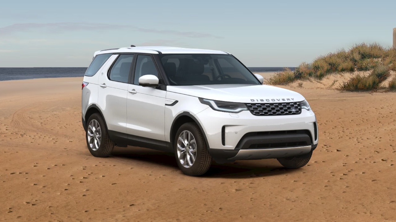 30486 Photo Exterior Land Rover Discovery Standard 2023 in Saudi Arabia