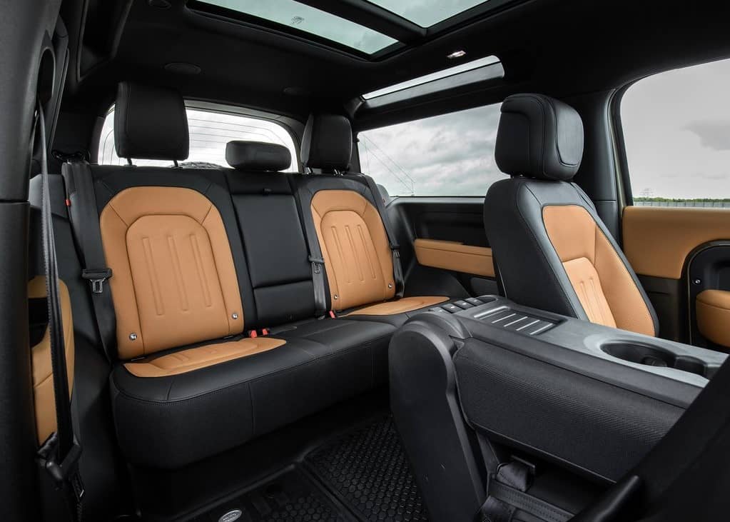 16851 Photo Exterior Land Rover Defender 90 V8 Carpathian Edition 2022 in Saudi Arabia
