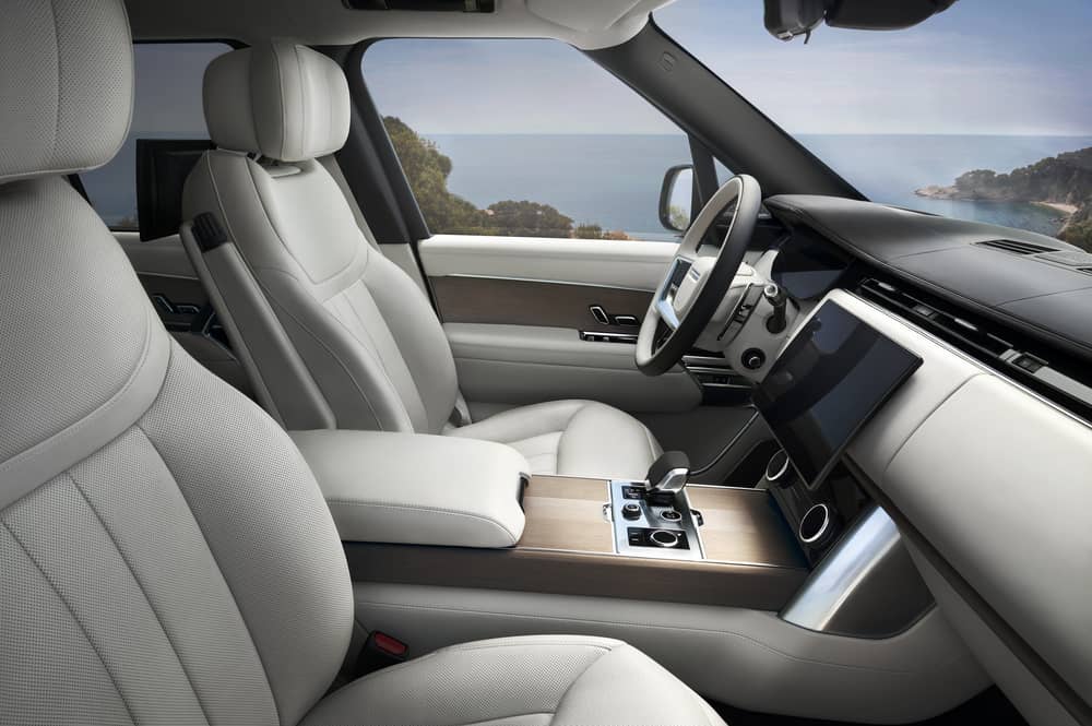 6117 Photo Exterior Land Rover Range Rover Autobiography 2021 in UAE
