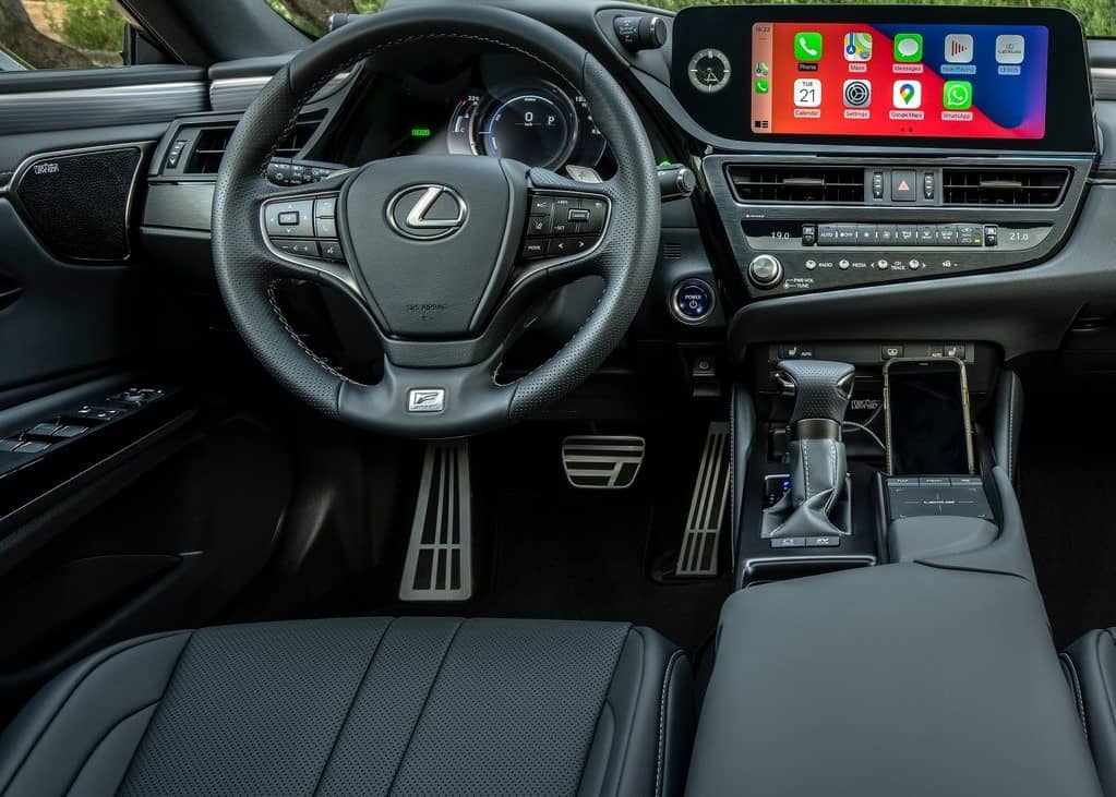 17493 Photo Exterior Lexus ES 350 F Sport 2022 in UAE