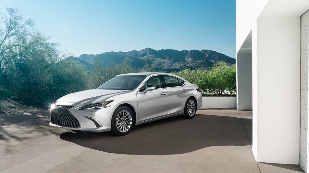 27866 Photo Exterior Lexus ES 350 Premier 2023 in UAE