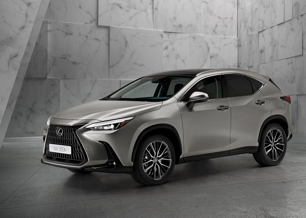 19739 Photo Exterior Lexus NX 350h CH Hybrid Plus 2022 in Saudi Arabia