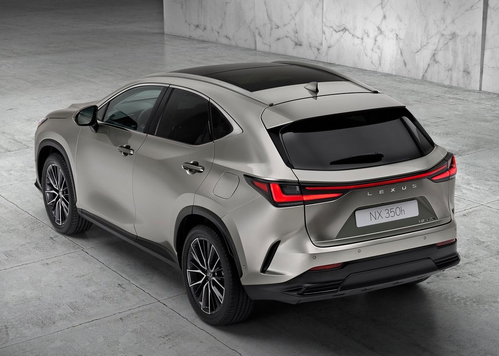 19751 Photo Exterior Lexus NX 350h HH Hybrid Executive 2022 in Saudi Arabia