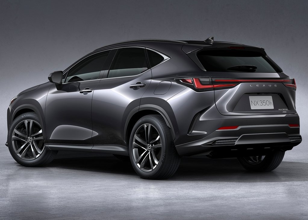 15217 Photo Exterior Lexus NX 2.5L 350H 2022 in UAE