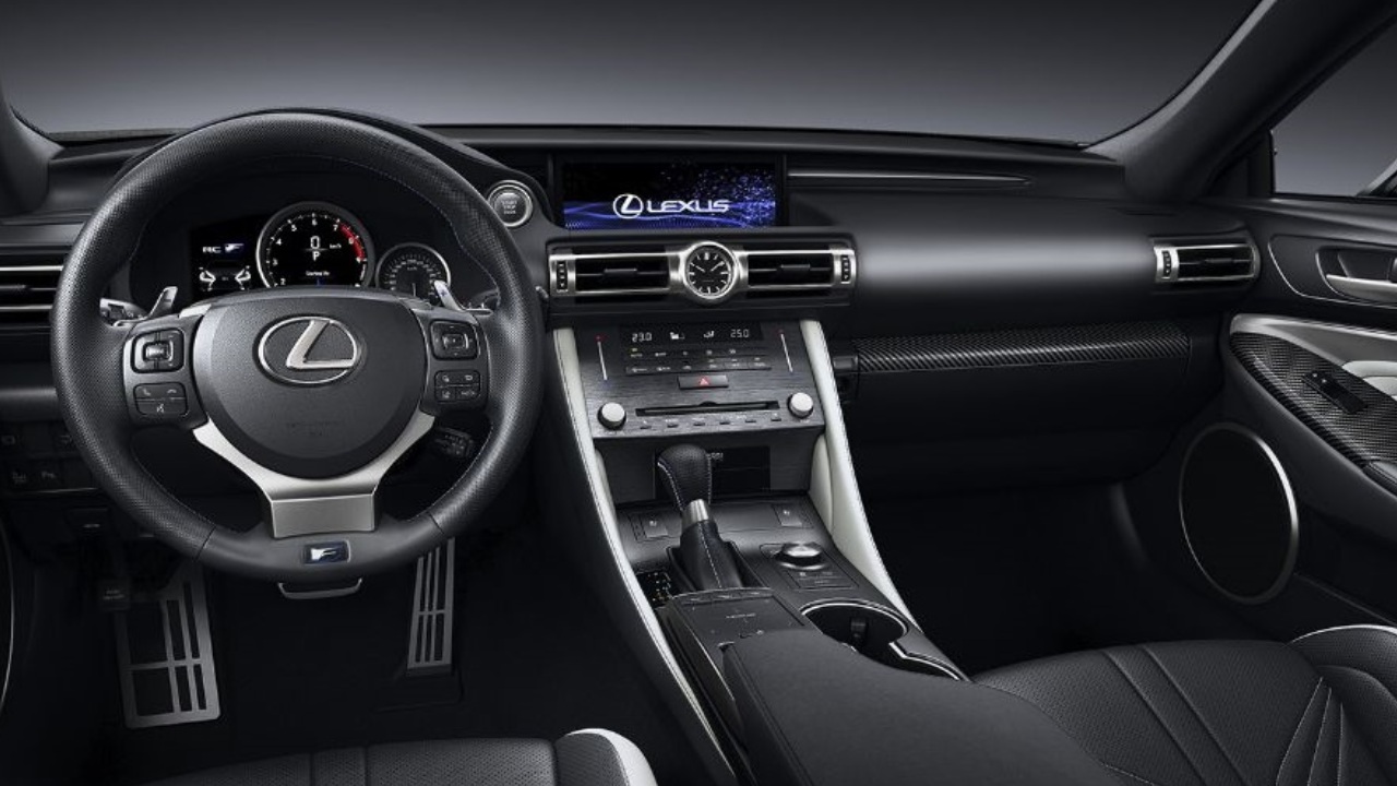 35633 Photo Exterior Lexus RC F Platinum 2023 in UAE