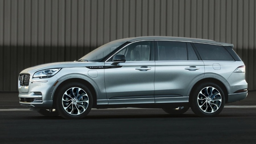 8402 Photo Exterior Lincoln Aviator Base 2021 in UAE