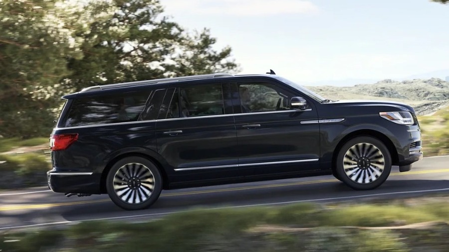 7289 Photo Exterior Lincoln Navigator 3.5 Presidential 2021 in Saudi Arabia