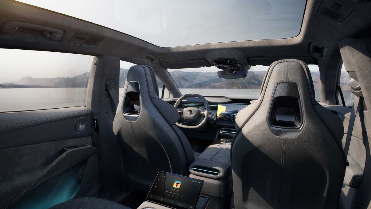 35350 Photo Exterior Lotus Eletre 2023 in UAE
