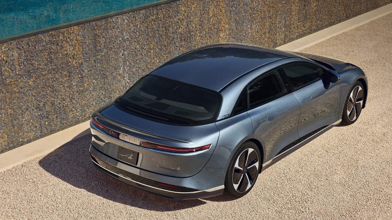 48919 Photo Exterior Lucid Air 2024 in UAE