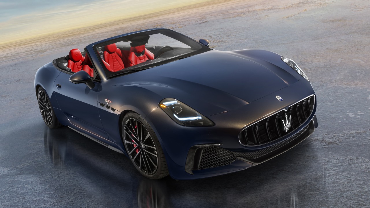52137 Photo Exterior Maserati Grancabrio 2024 in UAE
