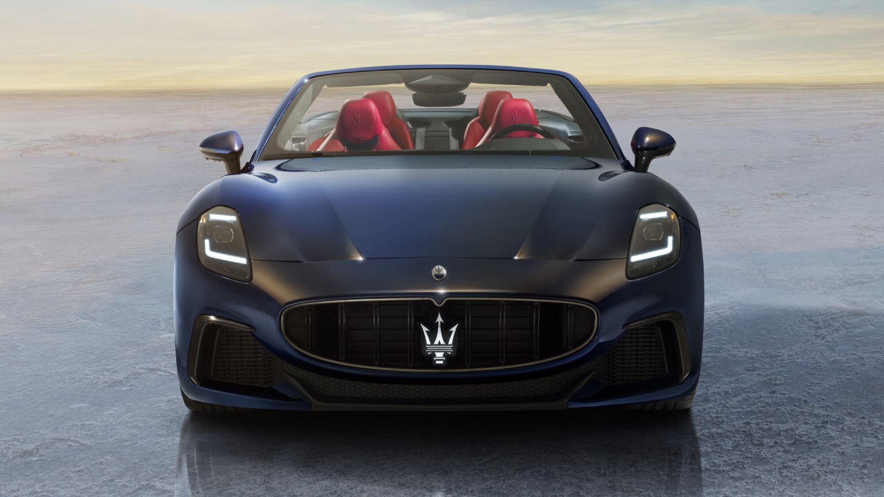 52139 Photo Exterior Maserati Grancabrio 2024 in UAE