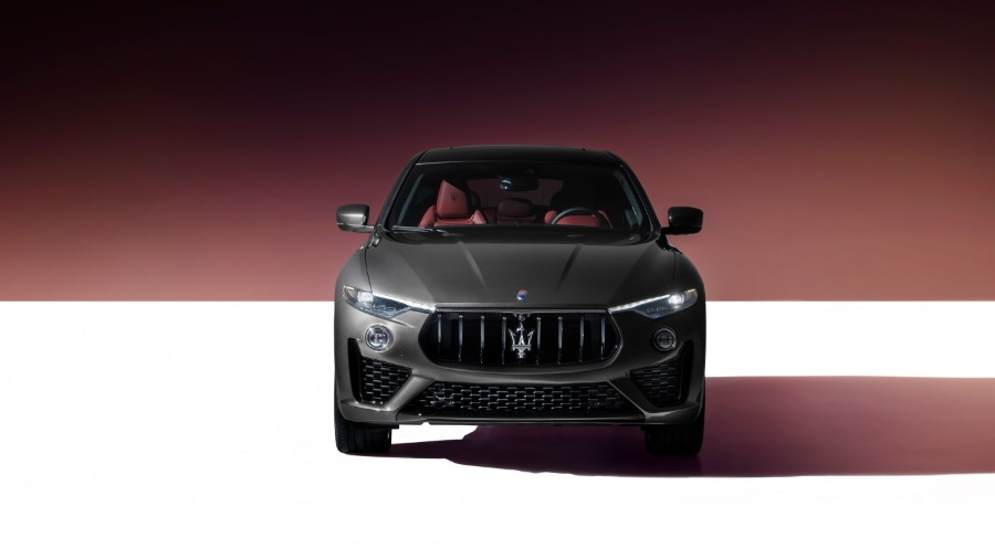 13426 Photo Exterior Maserati Levante Modena S 2022 in UAE