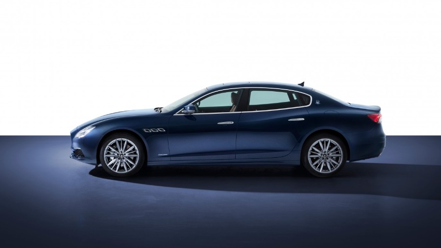 13434 Photo Exterior Maserati Quattroporte Modena 2022 in UAE