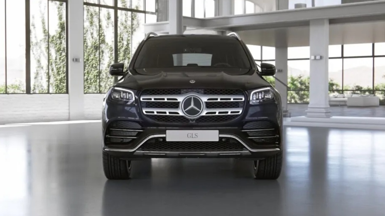 30093 Photo Exterior Mercedes-Benz GLS 450 4MATIC 2023 in Saudi Arabia