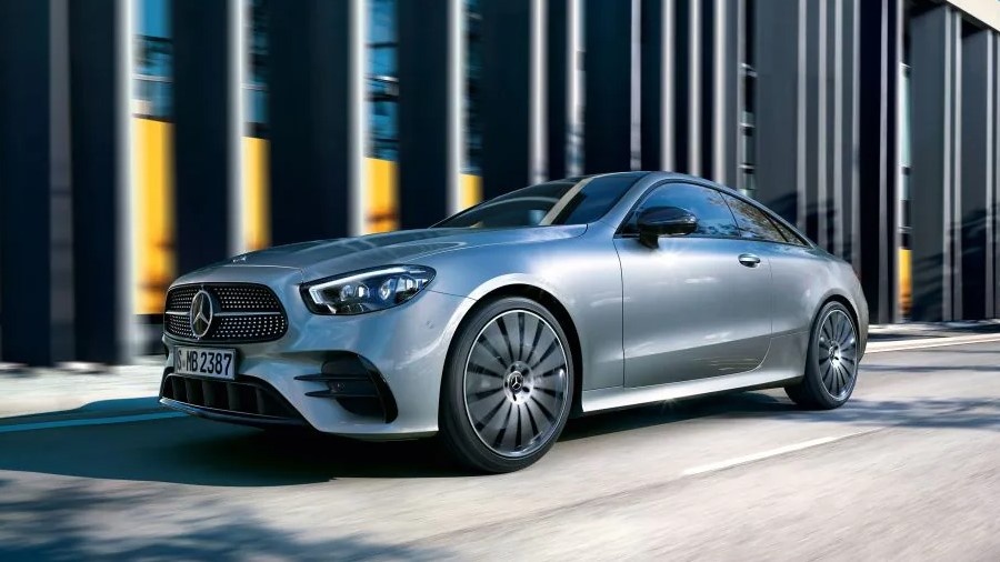10134 Photo Exterior Mercedes E Class 200 Saloon 2021 in Saudi Arabia