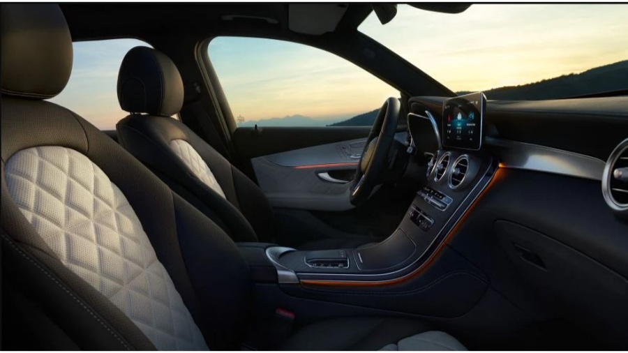 8037 Photo Exterior Mercedes GLC 200 2021 in UAE