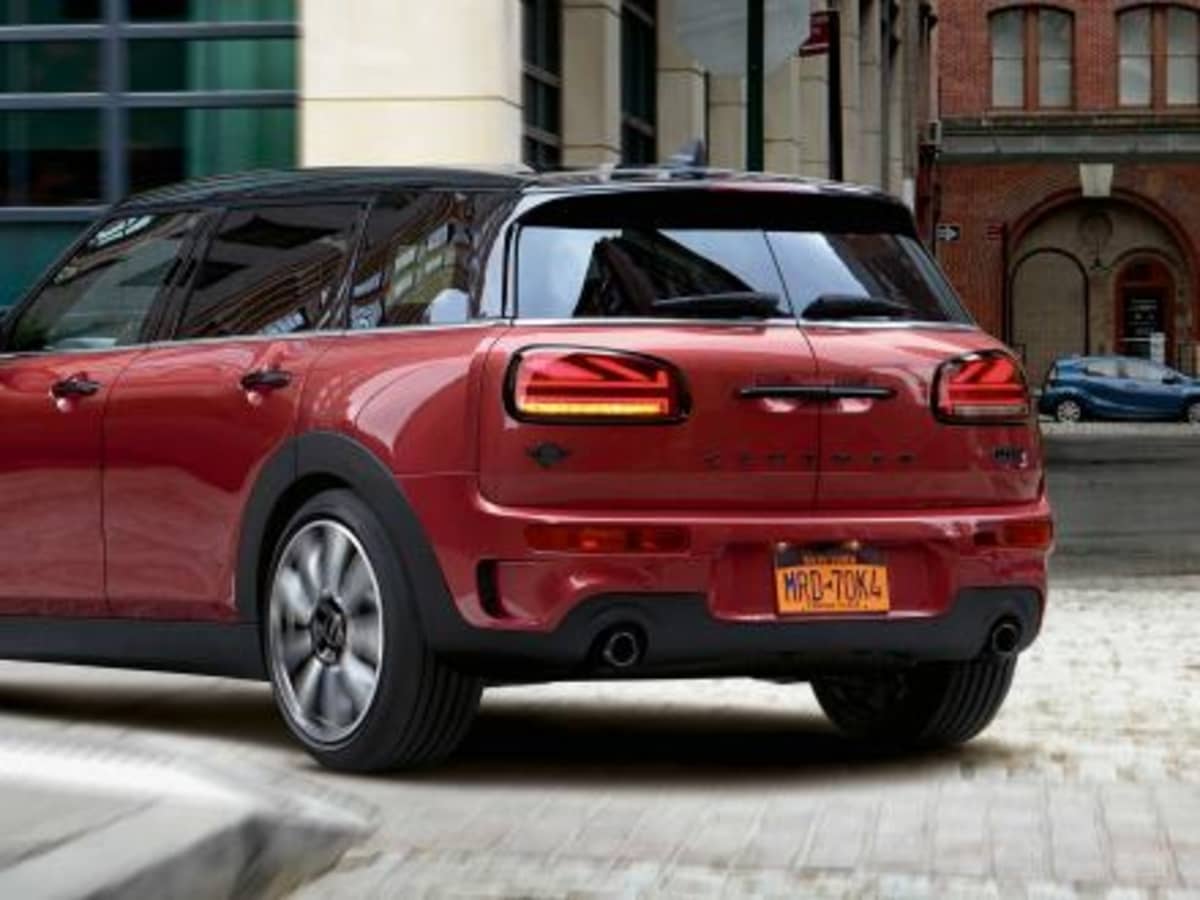 11420 Photo Exterior Mini Clubman Cooper S 2021 in UAE