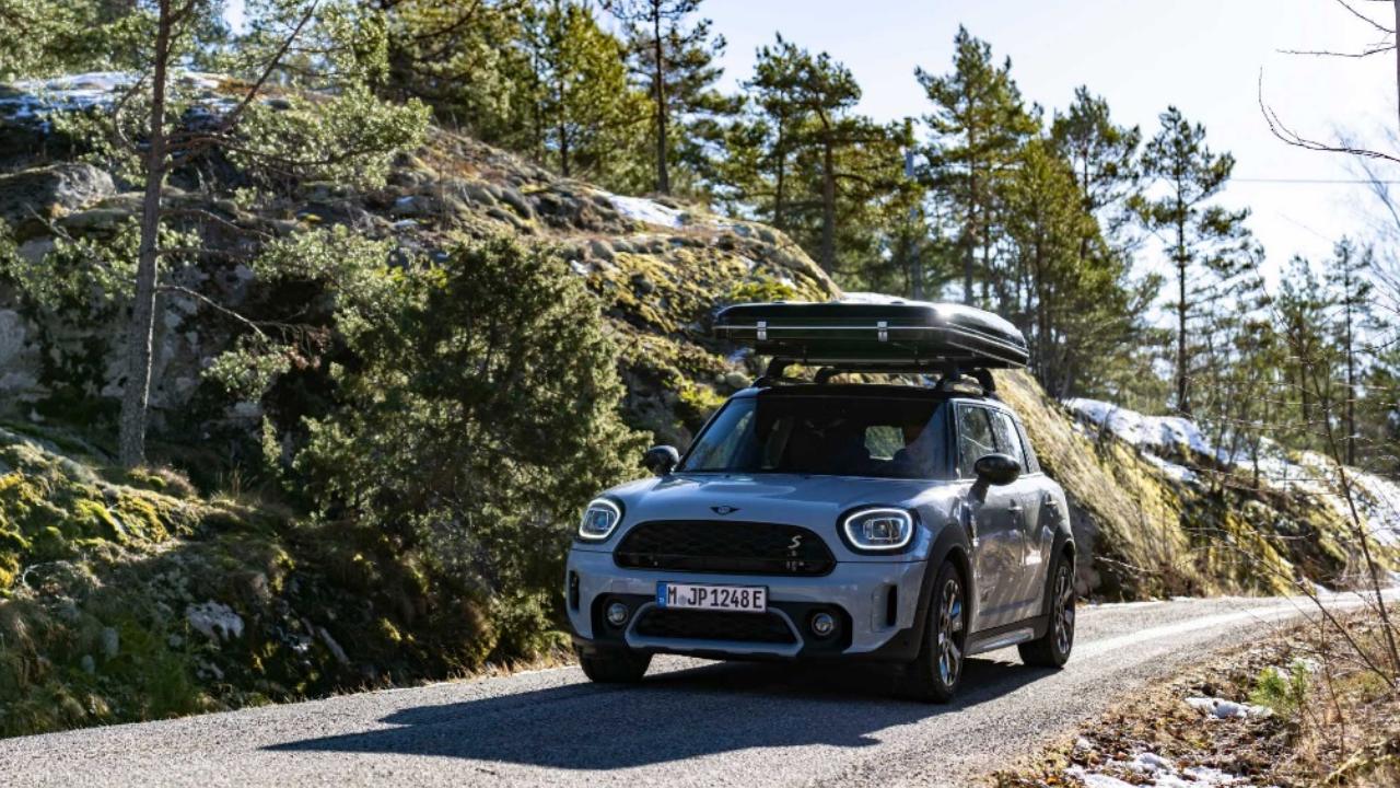 35073 Photo Exterior Mini Countryman Cooper 2023 in UAE