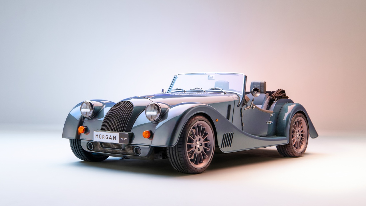 36035 Photo Exterior Morgan Plus Six 2023 in UAE