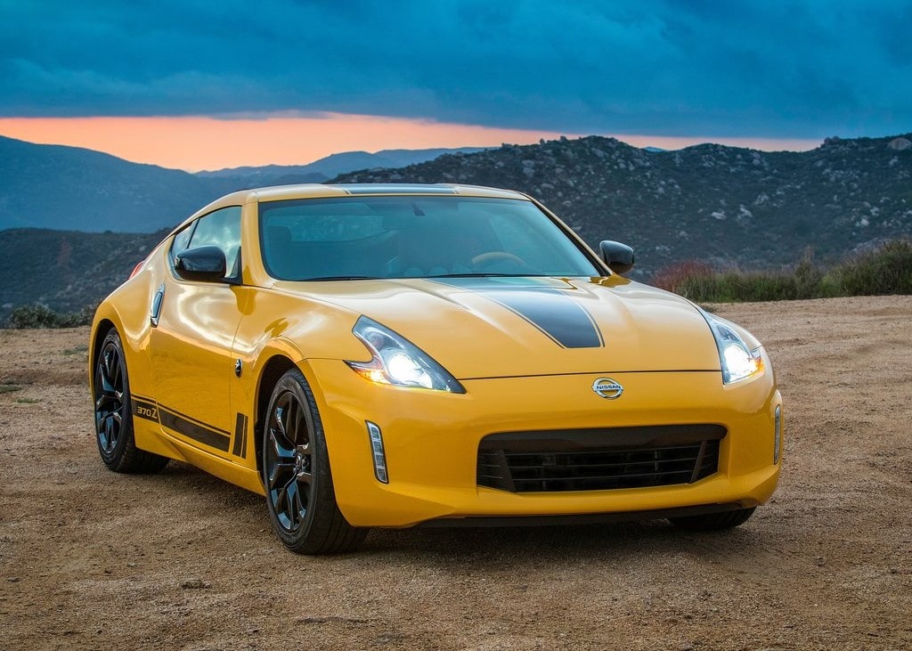 9509 Photo Exterior Nissan 370Z Coupe Automatic Transmission 2021 in UAE