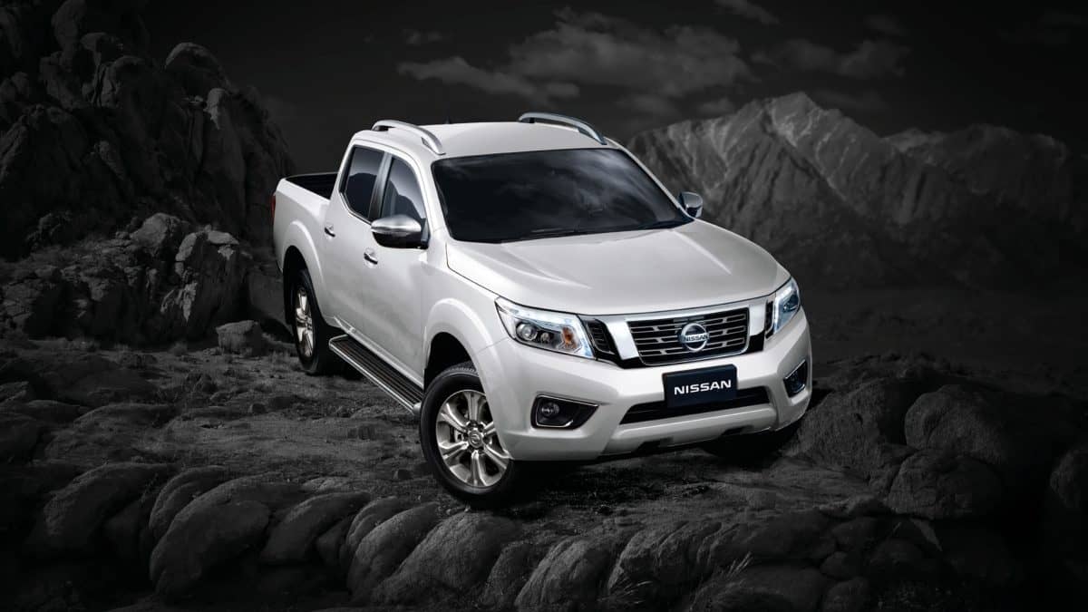 9599 Photo Exterior Nissan Navara Pickup CSPF 2.5LG 4WD AT 2021 in UAE