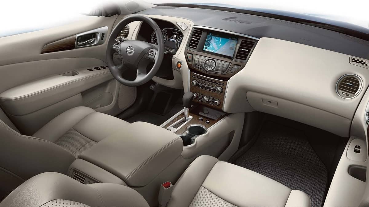 9235 Photo Exterior Nissan Pathfinder SV 4WD 2021 in UAE