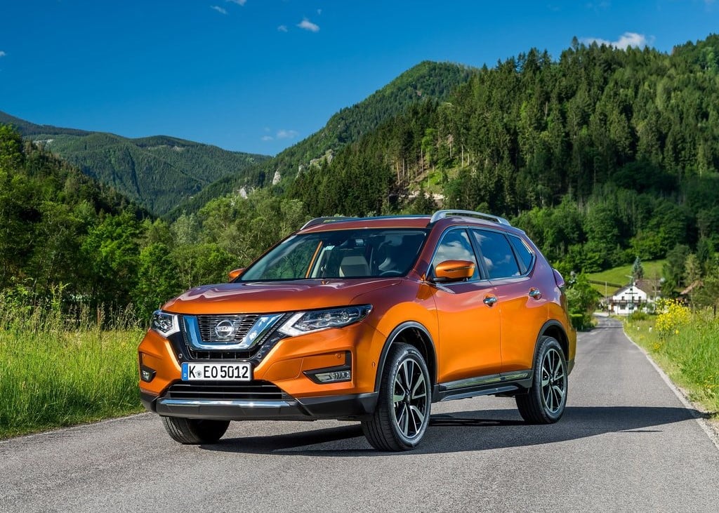 17999 Photo Exterior Nissan X-Trail SV 4WD 7 Seats 2022 in Saudi Arabia