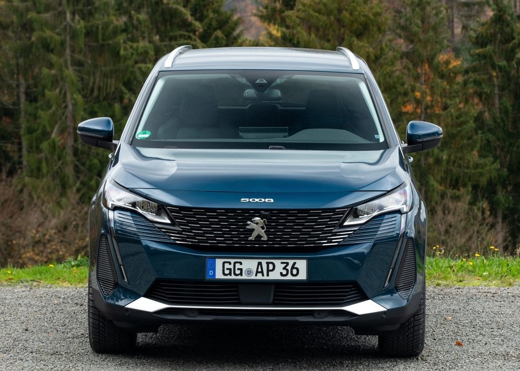 18192 Photo Exterior Peugeot 5008 Active 2022 in UAE