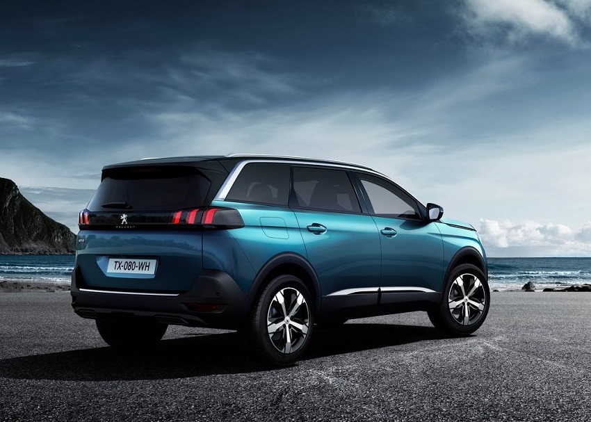 9766 Photo Exterior Peugeot 5008 Allure 2021 in Saudi Arabia