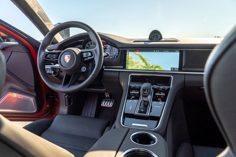 9274 Photo Exterior Porsche Panamera Turbo S E-Hybrid 2021 in UAE