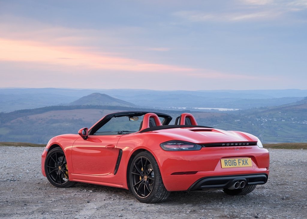 20115 Photo Exterior Porsche 718 Boxster 2022 in Saudi Arabia