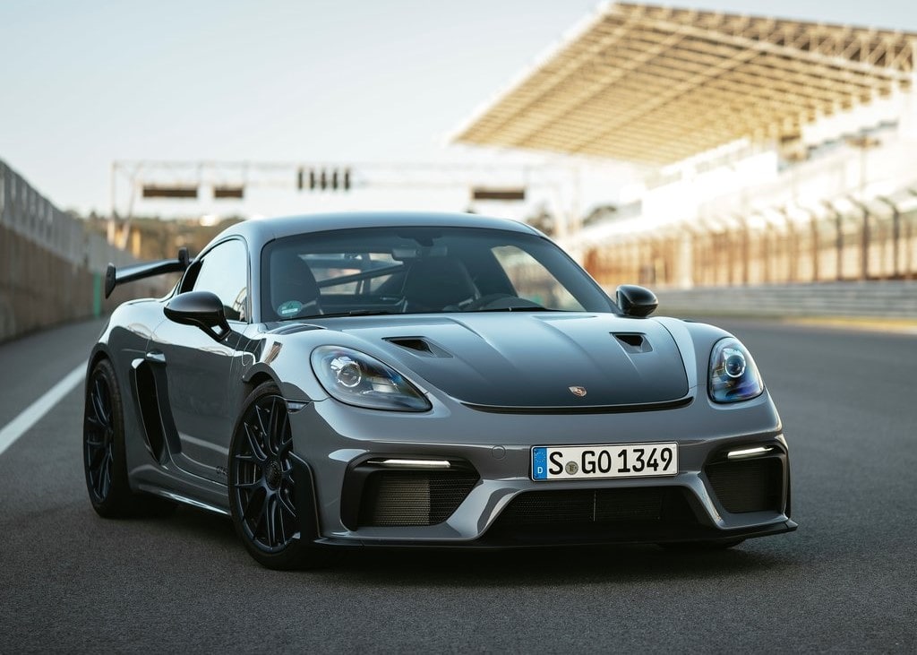 27342 Photo Exterior Porsche 718 Cayman GT4 RS 2023 in UAE