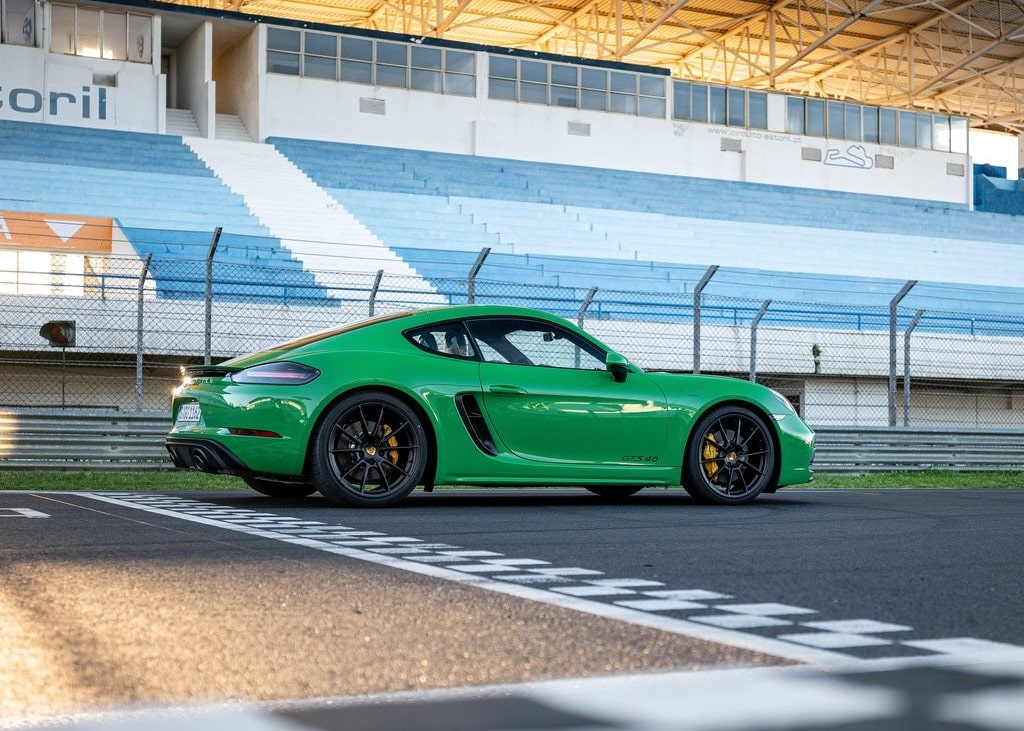 20134 Photo Exterior Porsche 718 Cayman GTS 4.0 2022 in Saudi Arabia