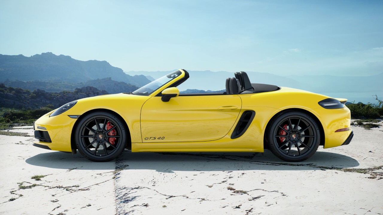 27996 Photo Exterior Porsche 718 Boxster GTS 4.0 2023 in UAE