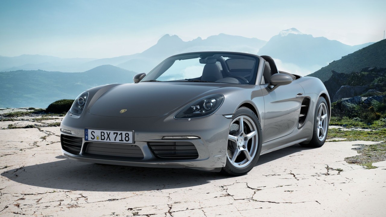 27970 Photo Exterior Porsche 718 Boxster 2023 in Saudi Arabia