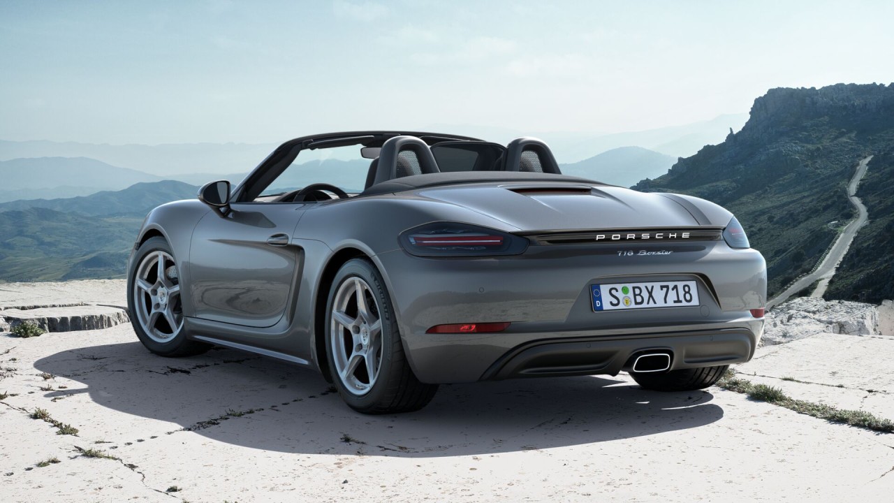 27972 Photo Exterior Porsche 718 Boxster 2023 in Saudi Arabia