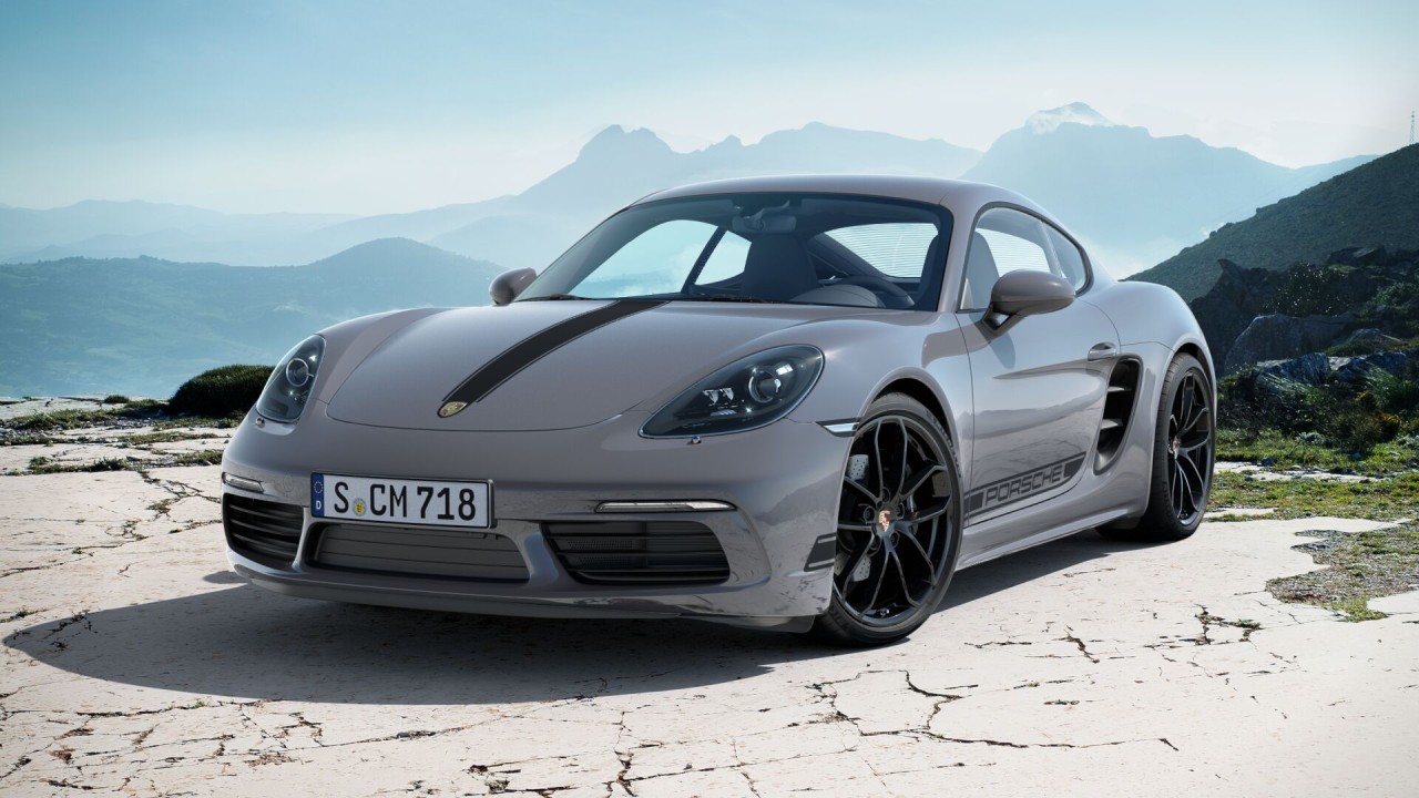 27950 Photo Exterior Porsche 718 Cayman Style Edition 2023 in UAE