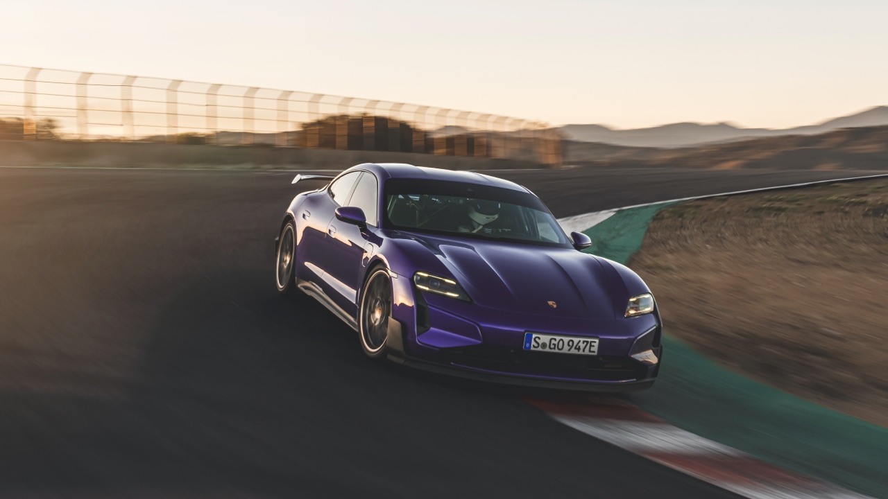 46817 Photo Exterior Porsche Taycan Turbo GT 2024 in UAE