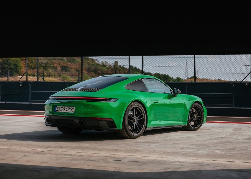 20017 Photo Exterior Porsche 911 Carrera GTS 2022 in UAE