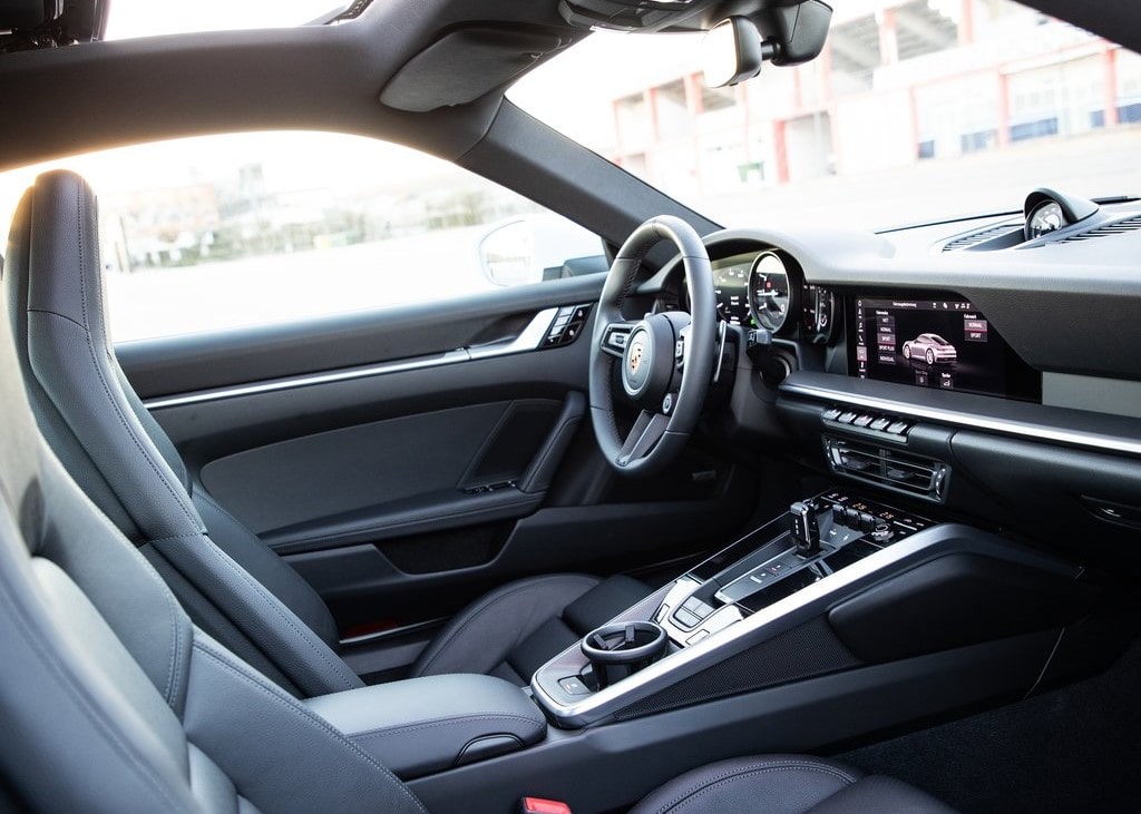 20181 Photo Exterior Porsche 911 Carrera 4S 2022 in Saudi Arabia